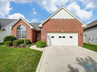 8947 N Park Lake Cir, Sylvania, OH 43560