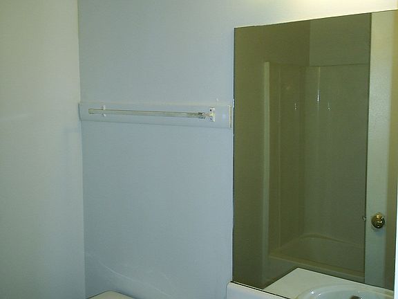 Full Bathroom Upstairs