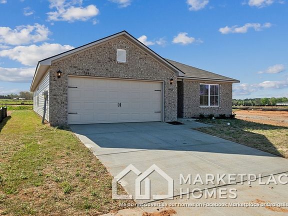 2nd image of 4022 Ryan Dr SW