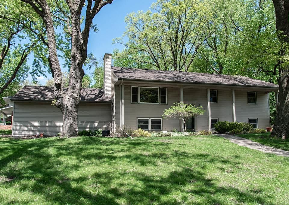 1st image of 1011 Brenner Ave