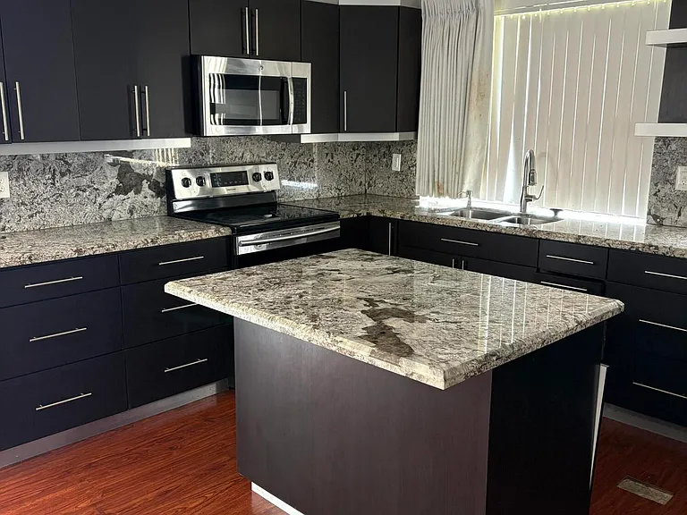 610 NW 214th St #101 — Photo 3
