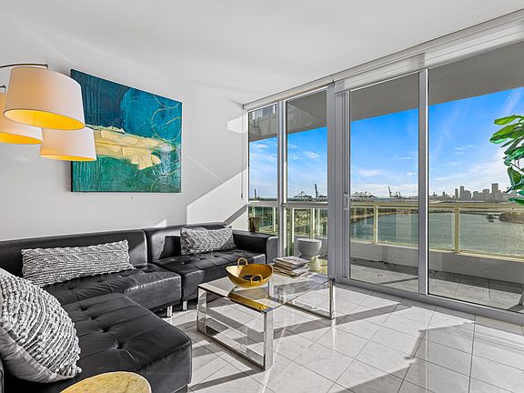 4th image of 540 West Avenue #1714