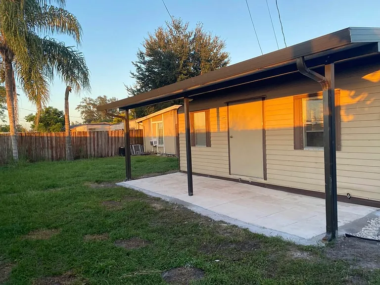 1510 Egan Dr — Photo 10