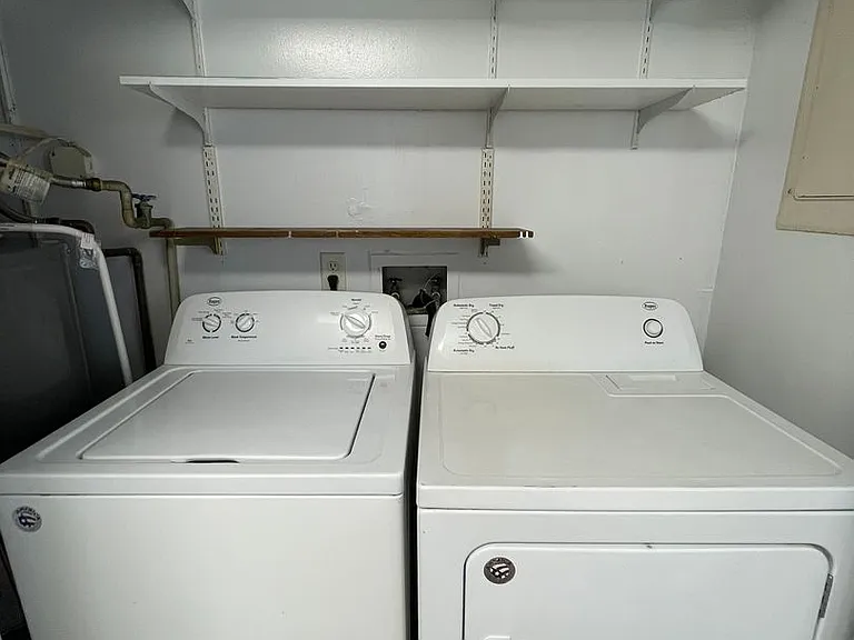30-32 Morehouse Ct — Photo 18