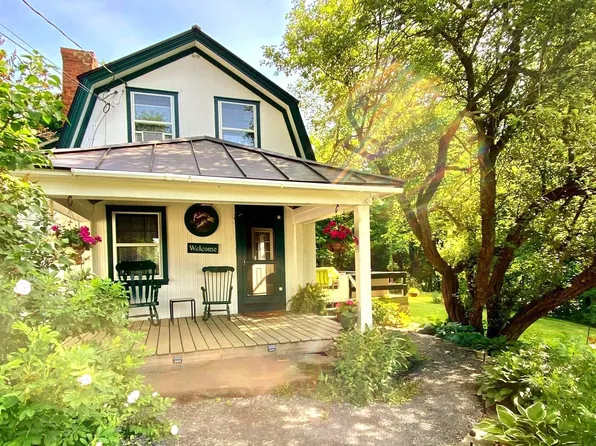 402 West Street, Brookfield, VT 05036