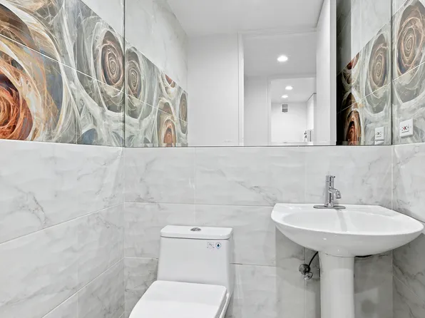 146 West 57th Street image 5 of 14