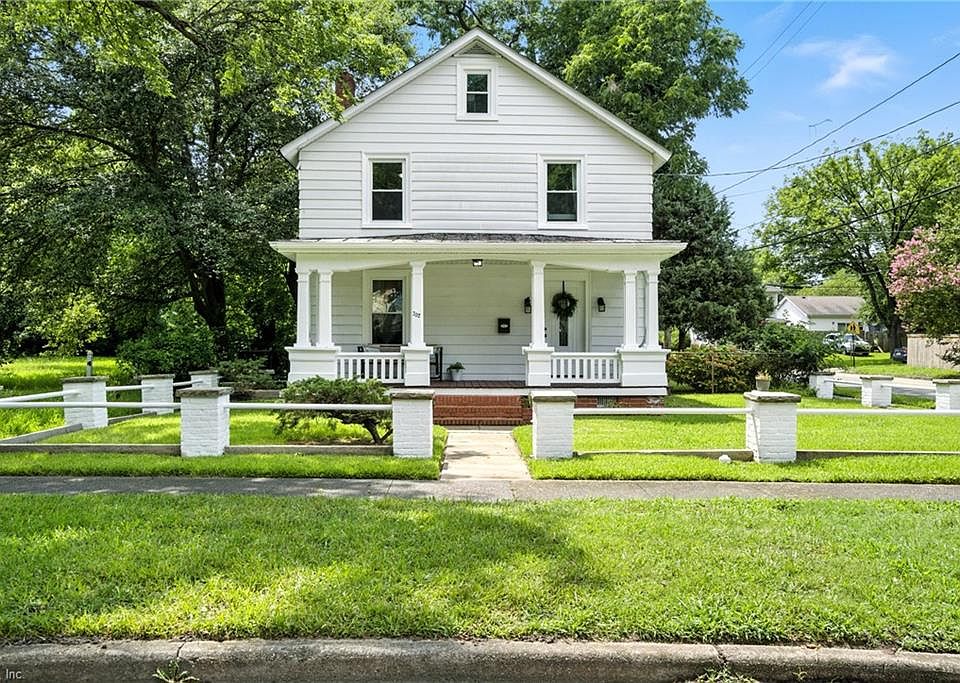 1st image of 702 Douglas Ave