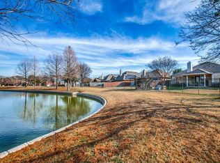 6111 Hillcrest Dr, Sachse, TX 75048