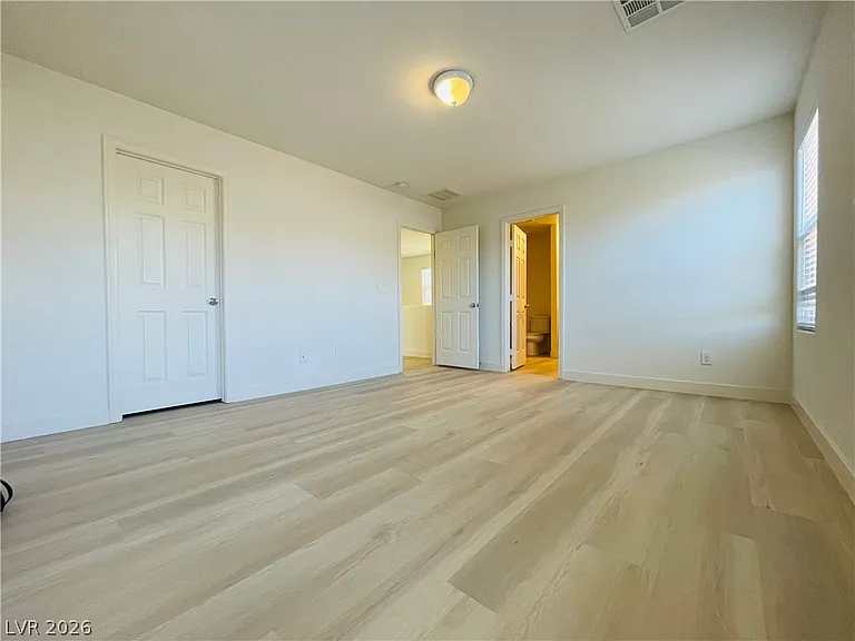 9206 Valley Betica Ave — Photo 17