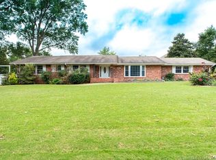 2505 Hill Dr, Bartlesville, OK 74006