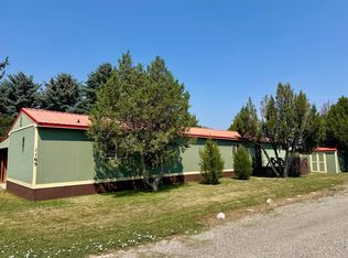 1165 Woodside St, Manhattan, MT 59741