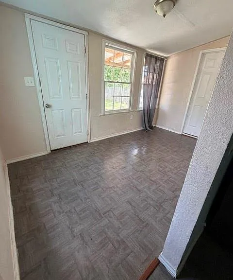 512 Stimpson St — Photo 10