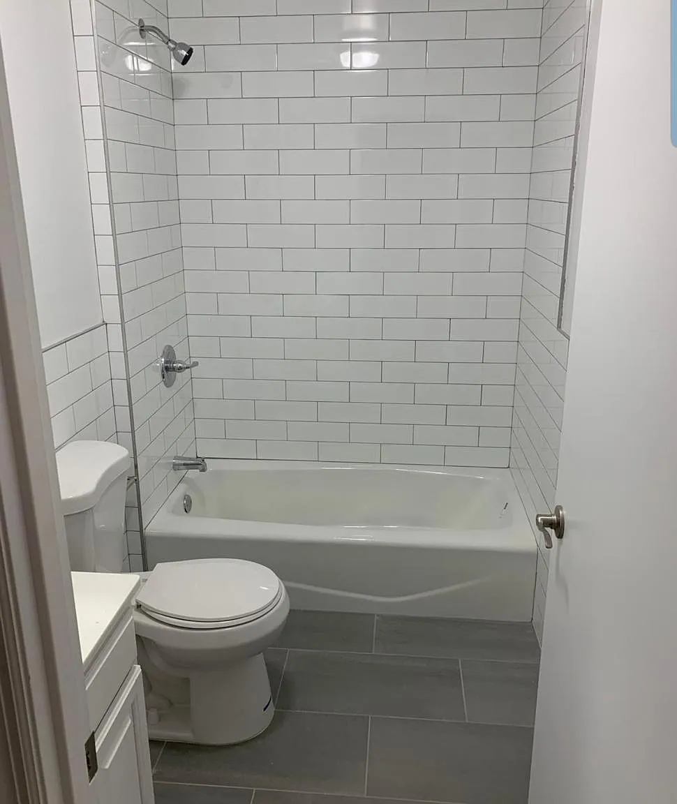 Studio, 650 sqft, $1,639 — Photo 2