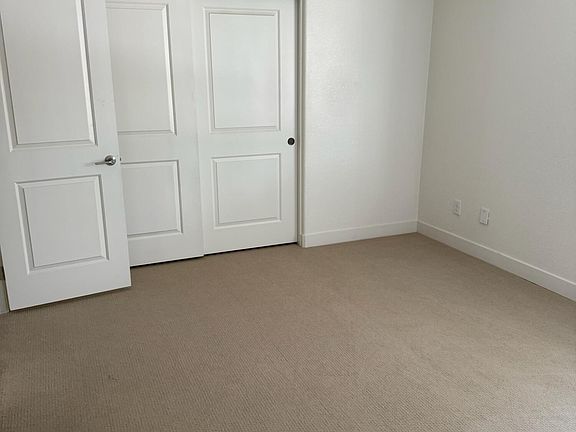 5th image of 860 N MCQUEEN Road #1164