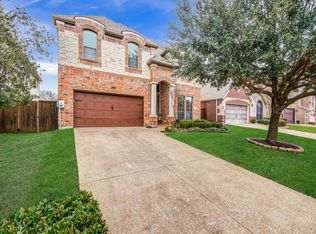 28 Tranquil Pond Dr, Frisco, TX 75034