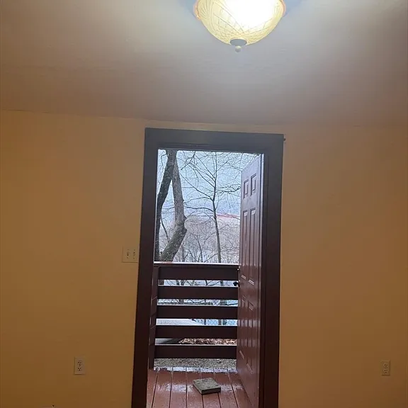 81 Bellevue Ave #B — Photo 3
