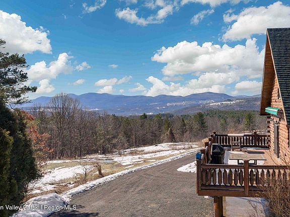 2nd image of 406 Cheese Hill Road