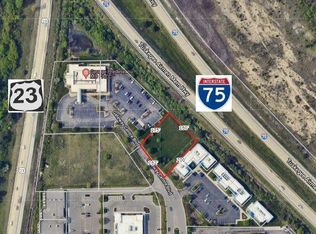 5131 Gateway Ctr, Flint, MI 48507