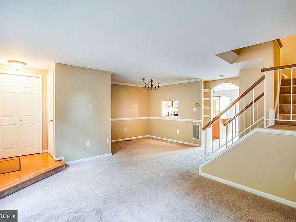 4th image of 7441 Hatherleigh Ct