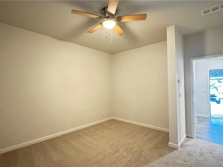 285 Vista Ln — Photo 4