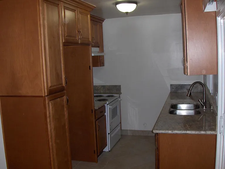 1807 Fremont Ave #102 — Photo 4