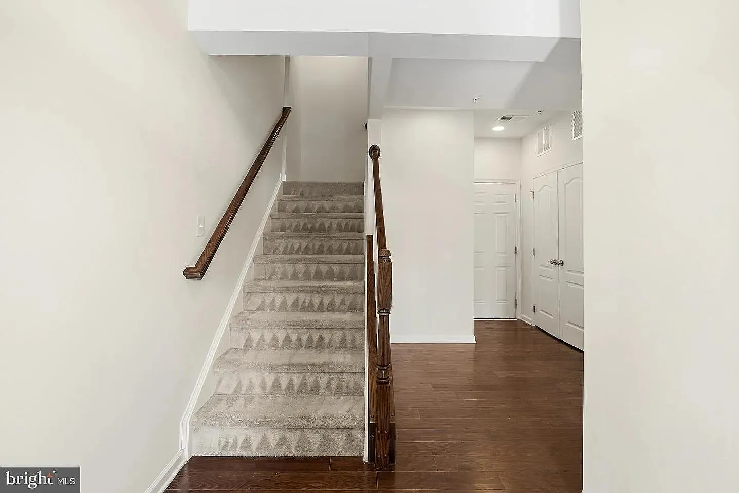 4 bed, 3.5 bath, 2934 sqft, $3,675 — Photo 4