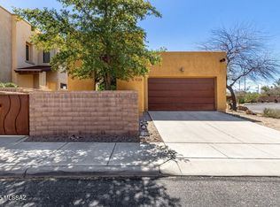 9504 E Ventaso Cir, Tucson, AZ 85715