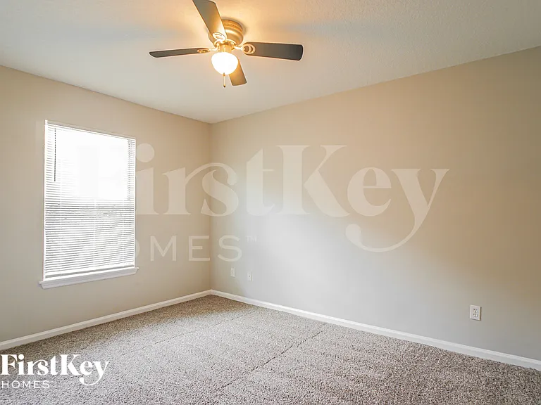 2089 W Lymington Way — Photo 13