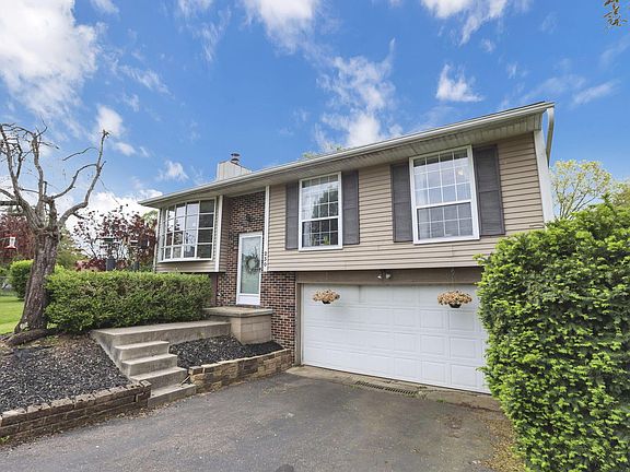 2nd image of 230 Clover Ct