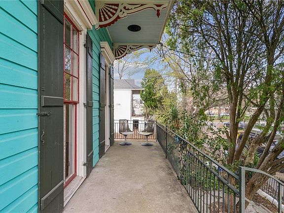 4th image of 430 Tupelo St