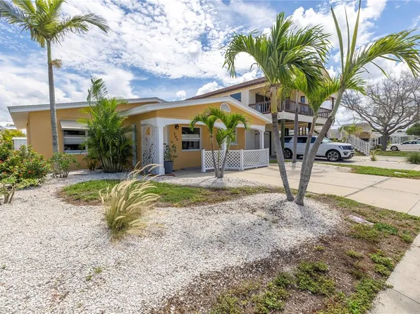704 180th Ave E, Redington Shores, FL 33708
