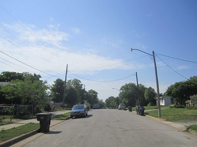2nd image of 3119 Loving Ave