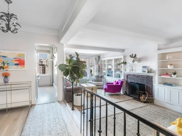 45 Christopher Street image 1 of 11