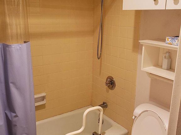 5th image of 4215 N 100th St Unit 261