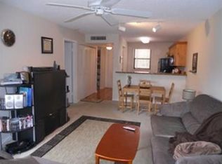9940 Nob Hill Pl, Sunrise, FL 33351