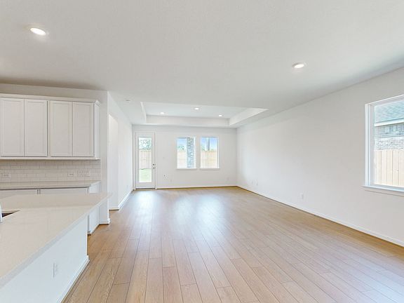 5th image of 1110 Sugar Bowl Dr