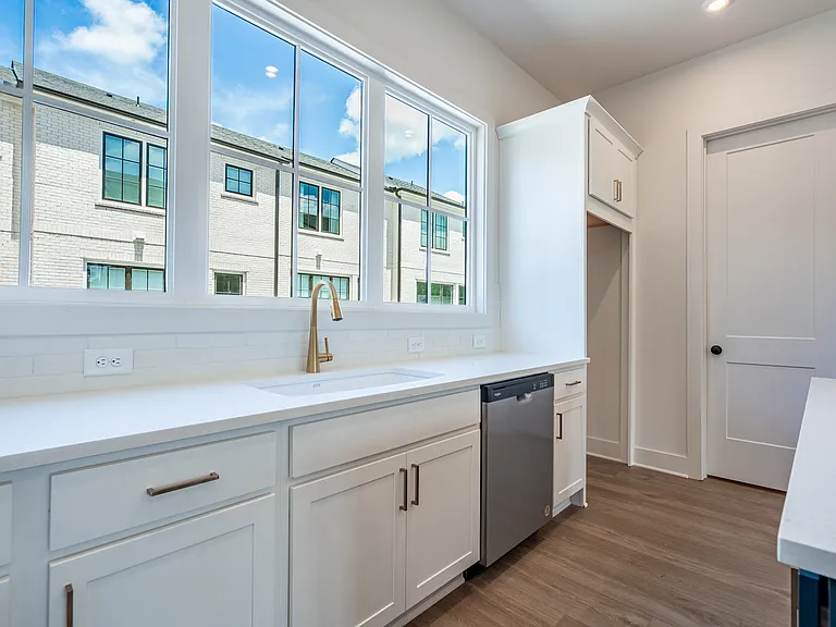 2620 Mackintosh Ct — Photo 8