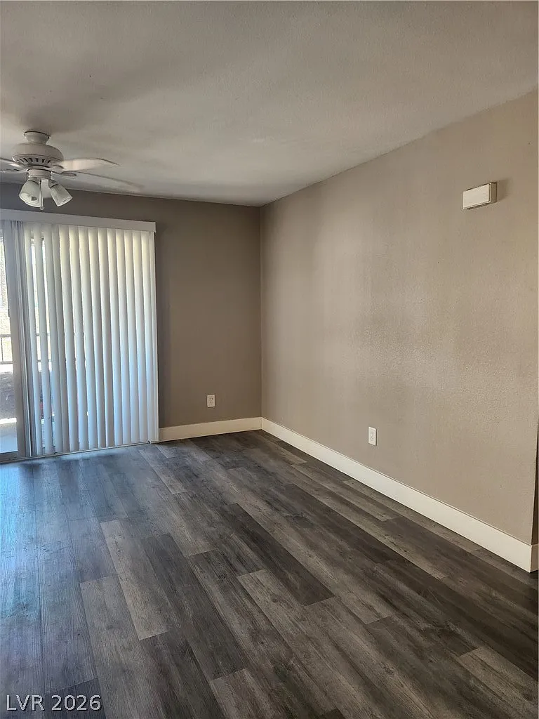 2 bed, 2.0 bath, 895 sqft, $1,150 — Photo 4