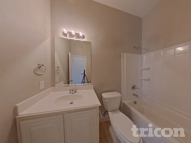 1301 Hearthstone Dr — Photo 13
