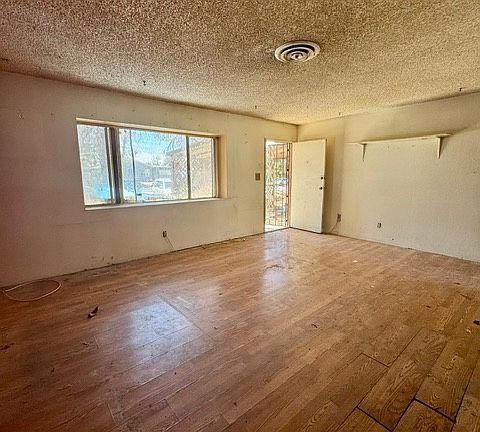 4th image of 5230 Rou Cir