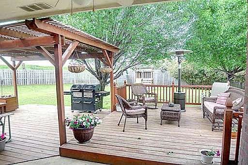 3rd image of 5 Narrow Creek Ct