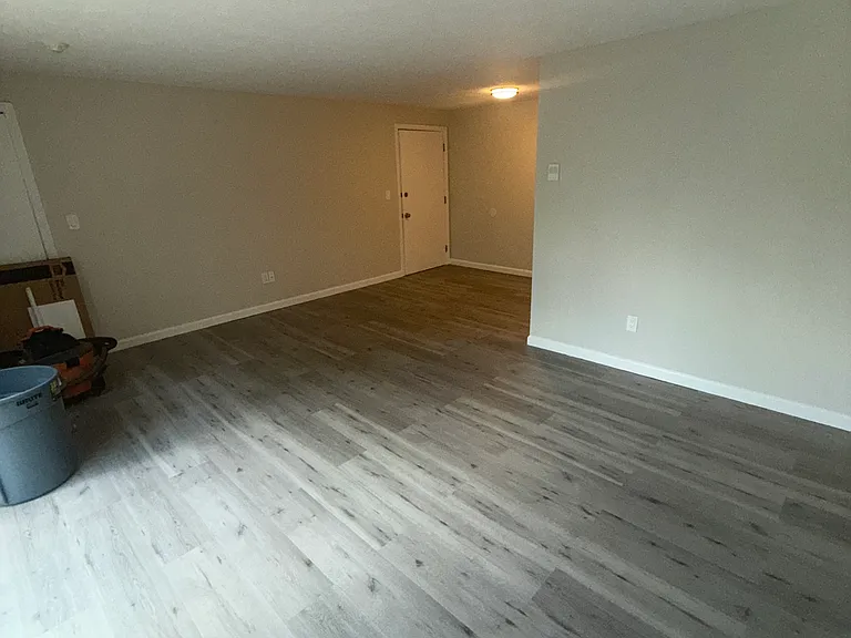 15 Veranda Rd #7 — Photo 2