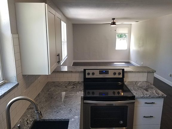 3rd image of 409 E Floribraska Ave APT C