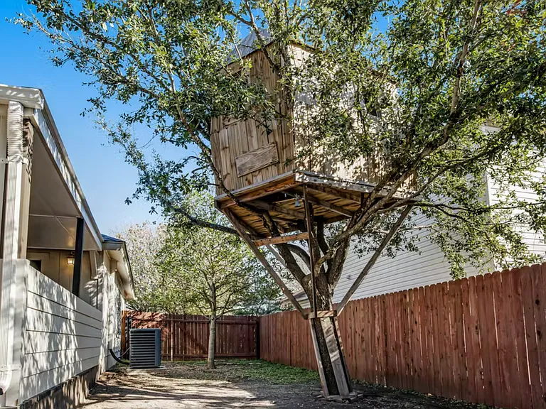 2902 Donnell Dr — Photo 23