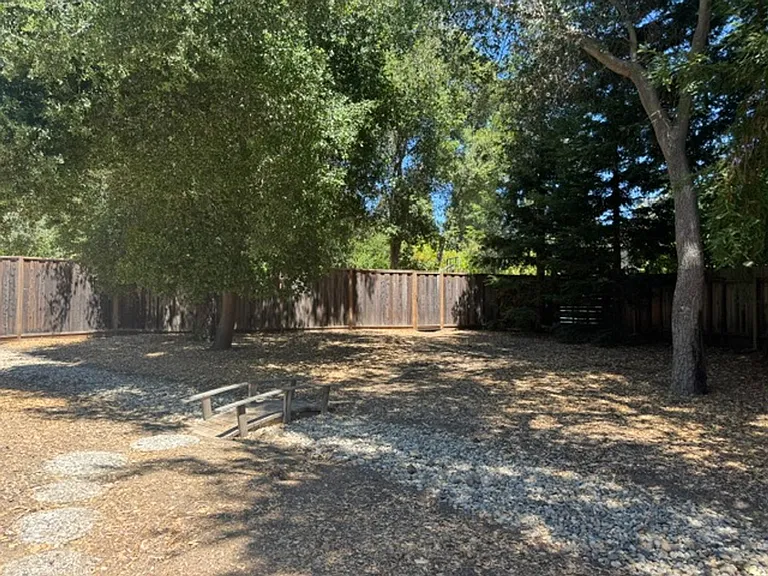 3345 Rowland Dr — Photo 25