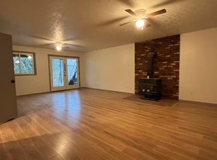 3670 Wy East Rd, Hood River, OR 97031