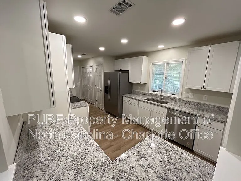 1226 Grace Meadow Dr — Photo 7