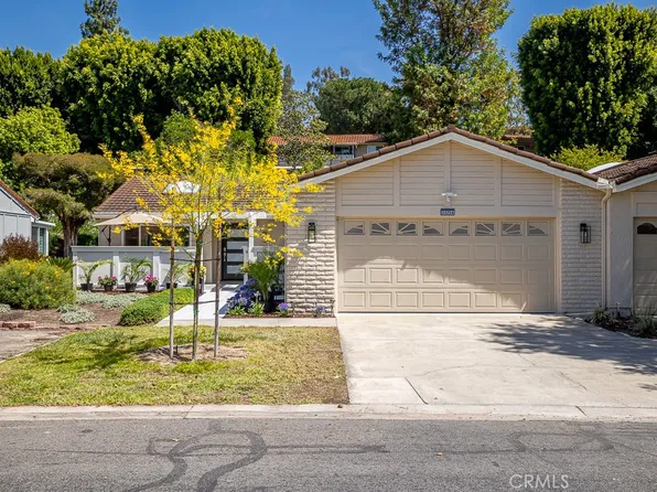 3325 Via Carrizo Unit A, Laguna Woods, CA 92637