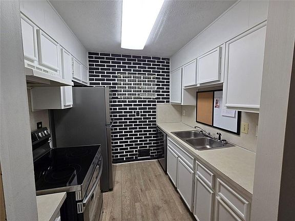 2nd image of 1297 Tree Creek Ct