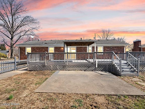 3rd image of 6510 Ridge Cliff Rd